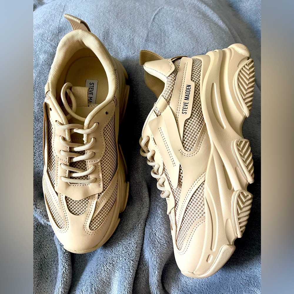 Steve Madden tennis sz 9 Tan